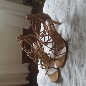 Womens size 6.5 strappy sandal heels. Tan suade Report brand